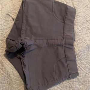 Super cute grey shorts
